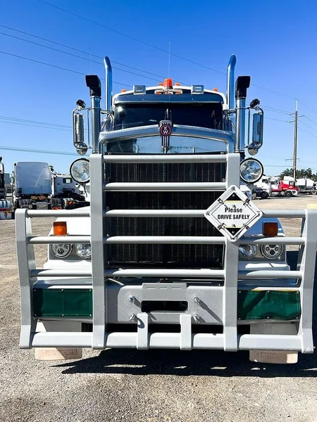 2013 Kenworth T909 164 ton Road Train rated - Image 12