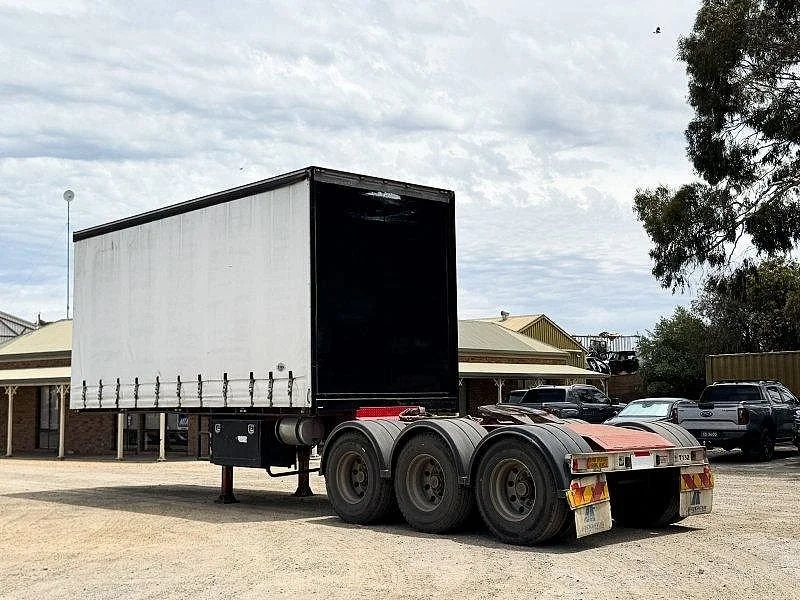 2013 Maxitrans 10 Pallet Lead Curtainsider Trailer - Image 5