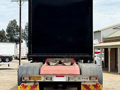 2013 Maxitrans 10 Pallet Lead Curtainsider Trailer photo 6