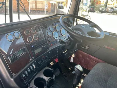 2014 Kenworth T909 Kenworth T909 6x4 prime mover New Crate eng fitted 2021 photo 18