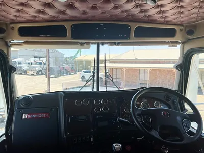 2014 Kenworth T909 Kenworth T909 6x4 prime mover New Crate eng fitted 2021 photo 26
