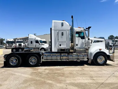 2014 Kenworth T909 Kenworth T909 6x4 prime mover New Crate eng fitted 2021 photo 4