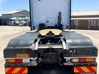 2014 Kenworth T909 Kenworth T909 6x4 prime mover New Crate eng fitted 2021 photo 5
