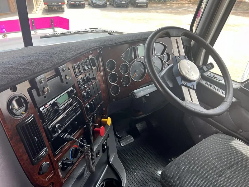 2014 Mack Titan Mack Titan 168 ton rated Mack Titan 140 ton rated with rebuild history - Image 20