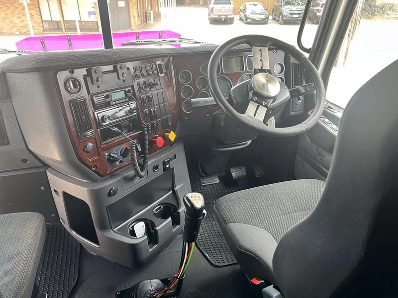 2014 Mack Titan Mack Titan 168 ton rated Mack Titan 140 ton rated with rebuild history - Image 24