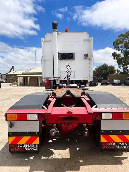 2014 Mack Titan Mack Titan 168 ton rated Mack Titan 140 ton rated with rebuild history - Image 5