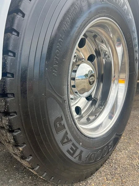 2014 Mack Trident Low kms - Image 16