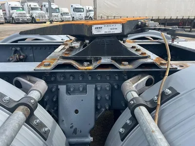 2014 Mack Trident Low kms photo 17