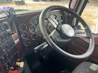 2014 Mack Trident Low kms photo 24