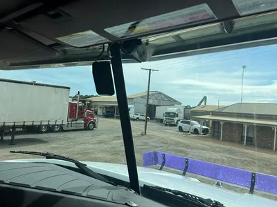 2014 Mack Trident Low kms photo 29