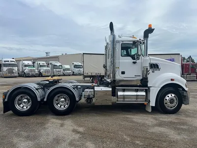2014 Mack Trident Low kms photo 4