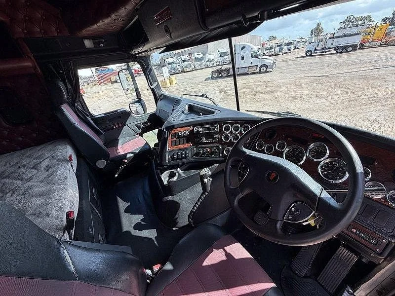 2015 Kenworth K200 6x4 Prime Mover - Image 13