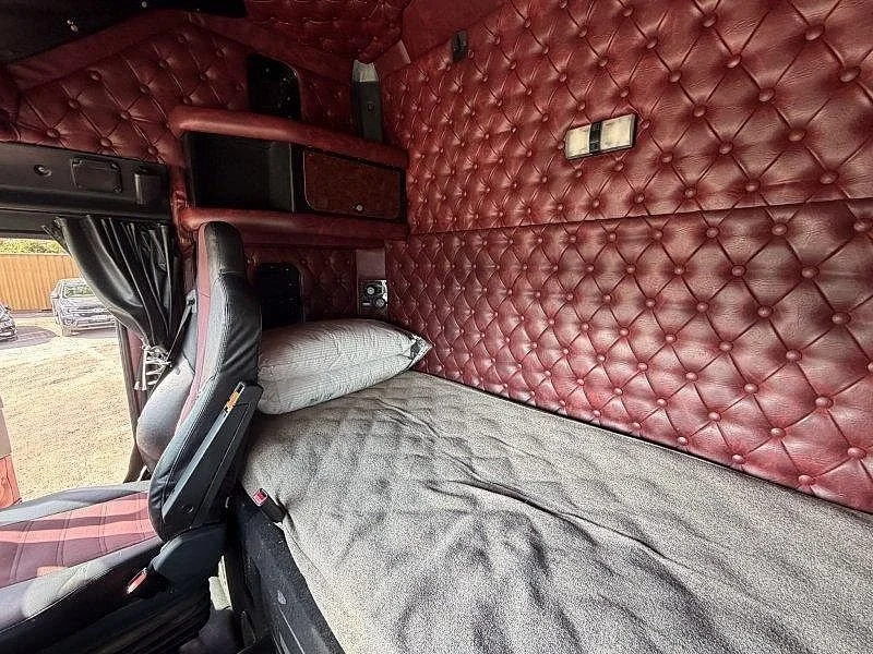2015 Kenworth K200 6x4 Prime Mover - Image 17