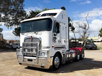 2015 Kenworth K200 6x4 Prime Mover photo 3