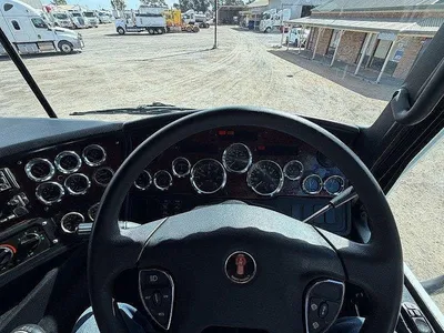 2015 Kenworth K200 6x4 Prime Mover photo 22