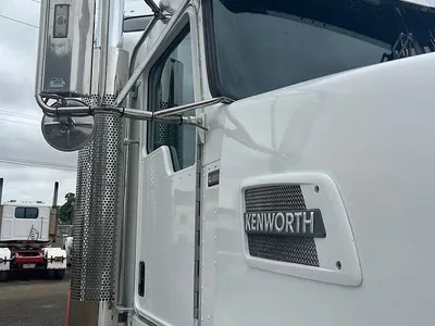 2015 Kenworth T400 Series T409 6x4 Prime Mover photo 11