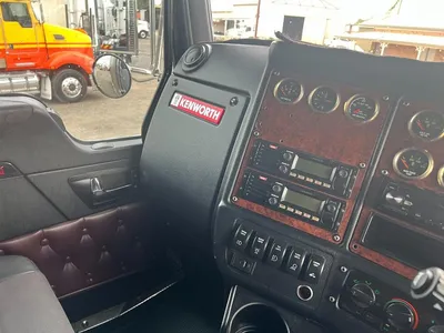 2016 Kenworth T909 Has Cummins rebuild history photo 24