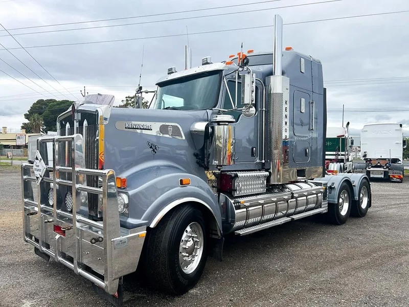 2016 Kenworth T909 Has Cummins rebuild history - Image 8