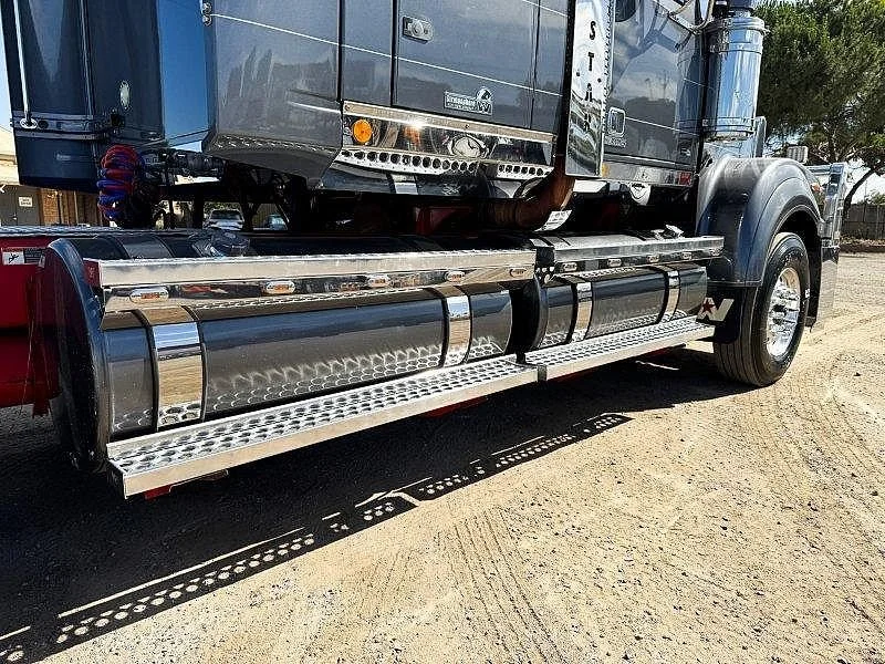 2016 Western Star 4900 Series Western Star 4900 FXT 106 Ton Road Train rated - Image 11