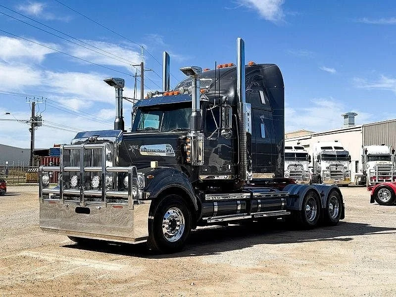 2016 Western Star 4900 Series Western Star 4900 FXT 106 Ton Road Train rated - Image 4