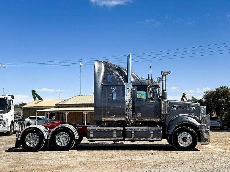 2016 Western Star 4900 Series Western Star 4900 FXT 106 Ton Road Train rated - Image 10