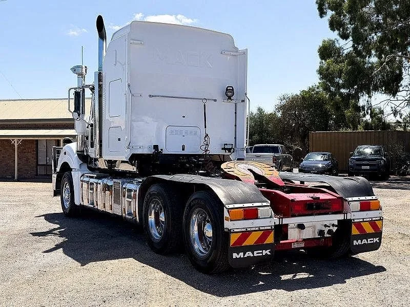 2019 Mack SUPERLINER Auto Prime Mover - Image 5