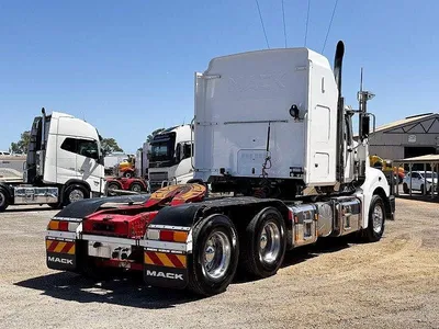 2019 Mack SUPERLINER Auto Prime Mover photo 6