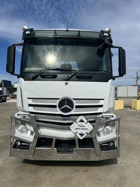 2019 Mercedes-Benz Actros Mercedes Benz 2651 6x4 prime mover only 333899 kms - Image 12