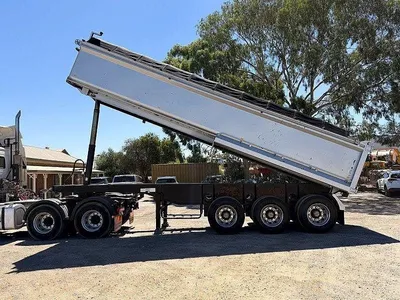2020 Aldom Tri Axle EBS Tipper photo 23