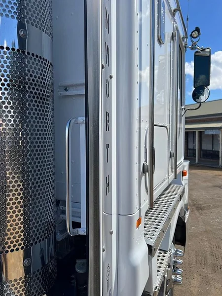 2020 Kenworth K200 6x4 PRIME MOVER. ENGINE REBUILD 2025 WITH RECEIPTS. B DOUBLE/ROAD TRAIN FINANCE AVAILABLE - Image 21