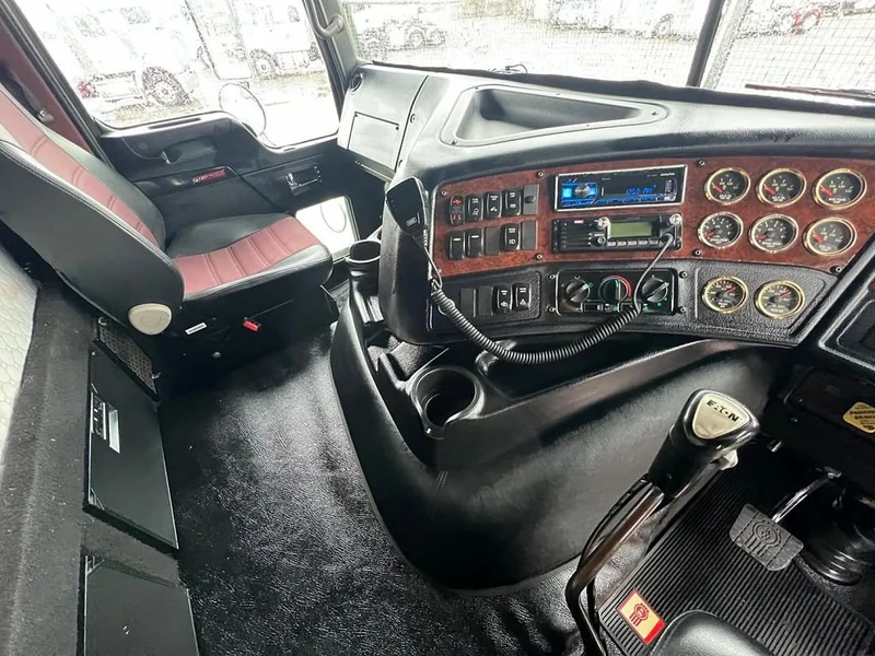 2020 Kenworth K200 6x4 PRIME MOVER. ENGINE REBUILD 2025 WITH RECEIPTS. B DOUBLE/ROAD TRAIN FINANCE AVAILABLE - Image 28