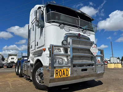 2020 Kenworth K200 6x4 PRIME MOVER. ENGINE REBUILD 2025 WITH RECEIPTS. B DOUBLE/ROAD TRAIN FINANCE AVAILABLE photo 4