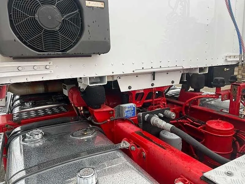 2017 Kenworth T909 140 ton rated can go to 160 ton recent rebuild - Image 12