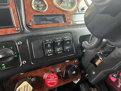 2017 Kenworth T909 140 ton rated can go to 160 ton recent rebuild photo 22