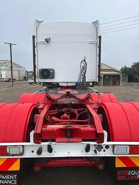2017 Kenworth T909 140 ton rated can go to 160 ton recent rebuild - Image 10