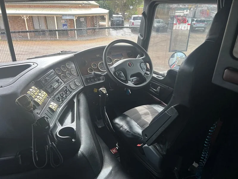 2018 Kenworth K200 163 ton rated under application only 435960 kms - Image 13
