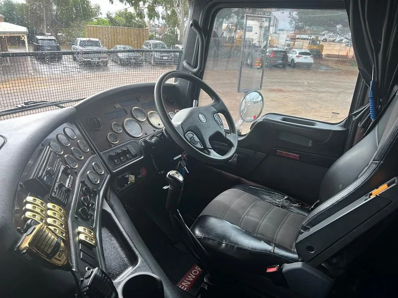 2018 Kenworth K200 163 ton rated under application only 435960 kms - Image 18