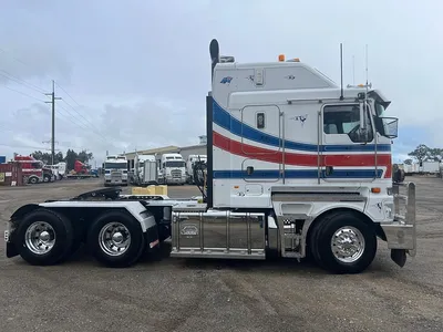 2018 Kenworth K200 163 ton rated under application only 435960 kms photo 3