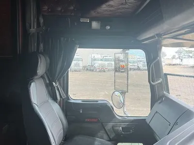 2018 Kenworth K200 163 ton rated under application only 435960 kms photo 6