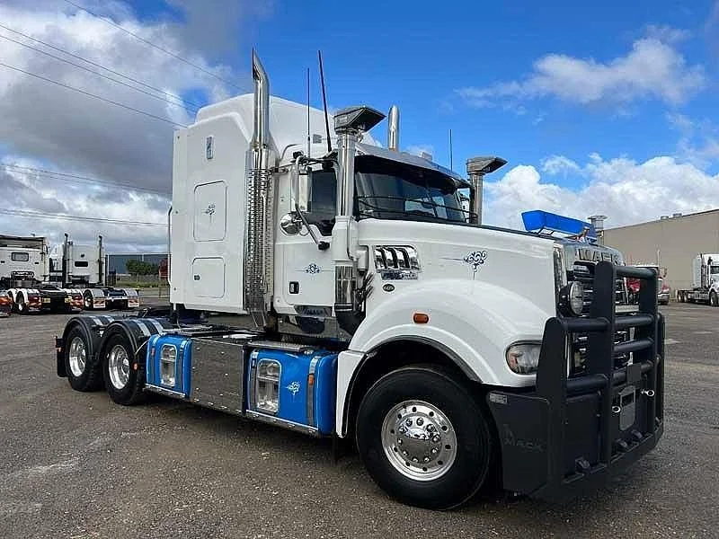 2021 Mack SUPERLINER 120 ton rated Short motor fitted Oct 2025