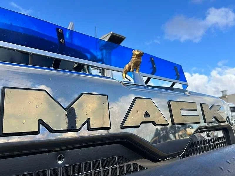 2021 Mack SUPERLINER 120 ton rated Short motor fitted Oct 2025 - Image 16