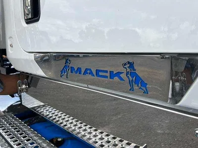 2021 Mack SUPERLINER 120 ton rated Short motor fitted Oct 2025 photo 17