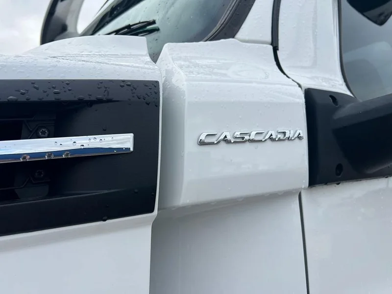 2022 Freightliner Cascadia Day Cab 6x4 Hardox tipper with 175033 kms - Image 23