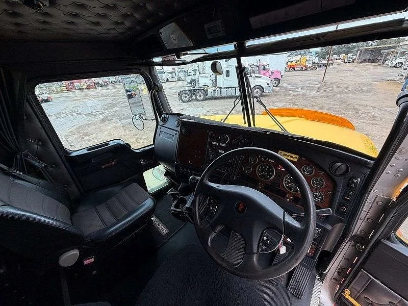 2016 Kenworth T600 Series T609 6x4 prime mover new enginge fitted 2021 - Image 40