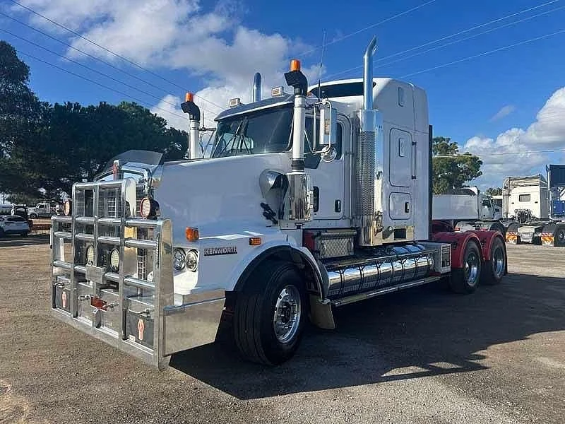 2017 Kenworth T659 6x4 prime mover 155 ton rated - Image 8