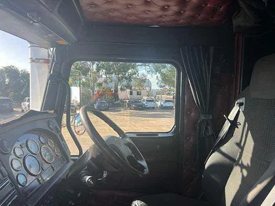 2017 Kenworth T659 6x4 prime mover 155 ton rated photo 11