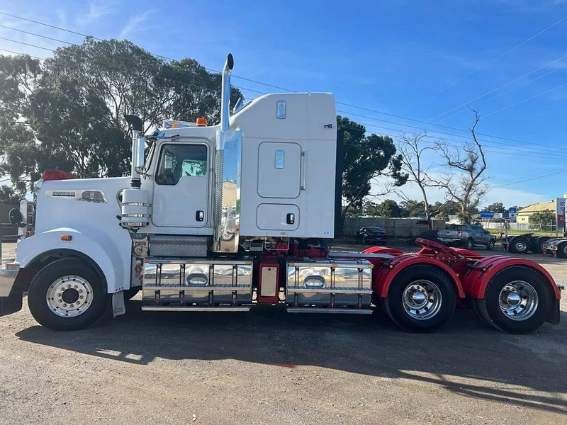 2017 Kenworth T909 6x4 Prime Mover 155 ton Road Train Rated - Image 4