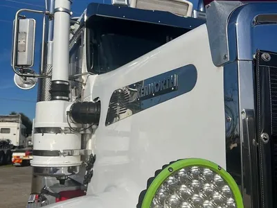 2017 Kenworth T909 6x4 Prime Mover 155 ton Road Train Rated photo 6
