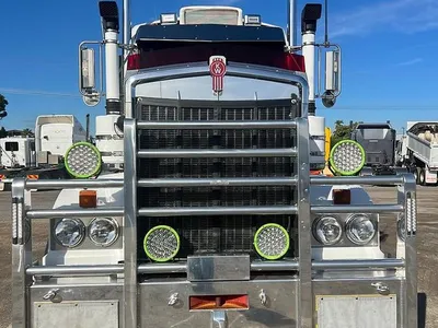 2017 Kenworth T909 6x4 Prime Mover 155 ton Road Train Rated photo 7