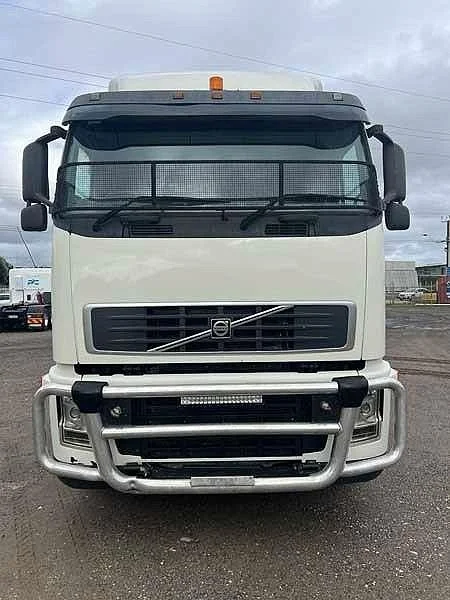 2008 Volvo FH Series FH500 6X4 Prime Mover has low kms - Image 12